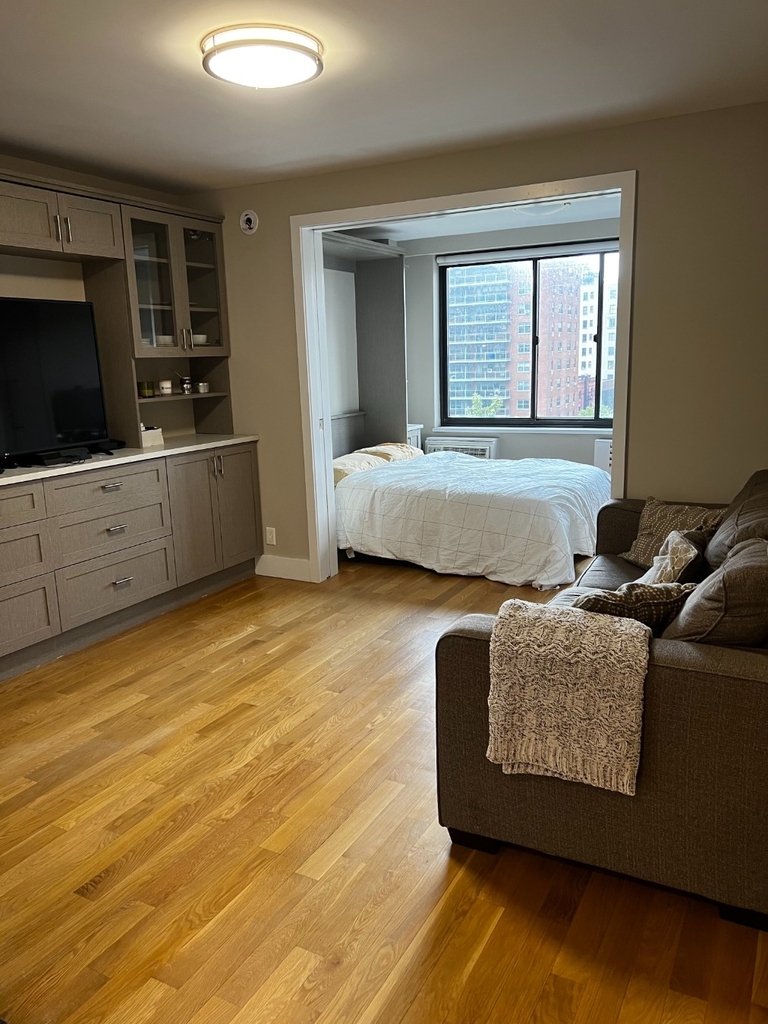 788 Columbus Avenue - Photo 2