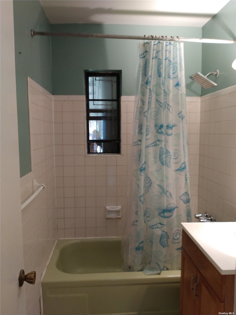 135-22 223rd Street - Photo 14