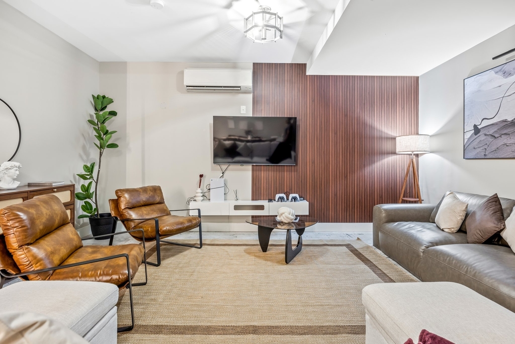 59 Graham Avenue - Photo 2
