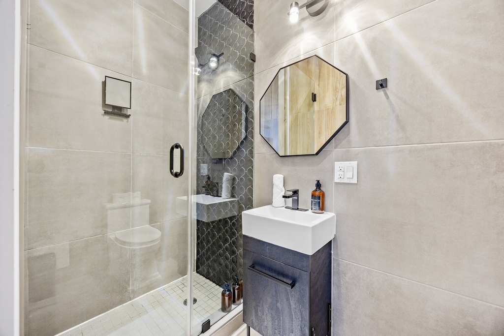 59 Graham Avenue - Photo 17