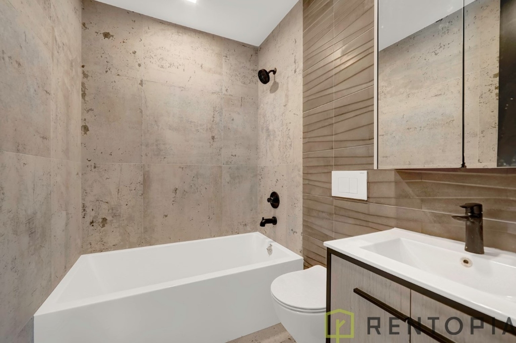 475 Grand Street - Photo 7