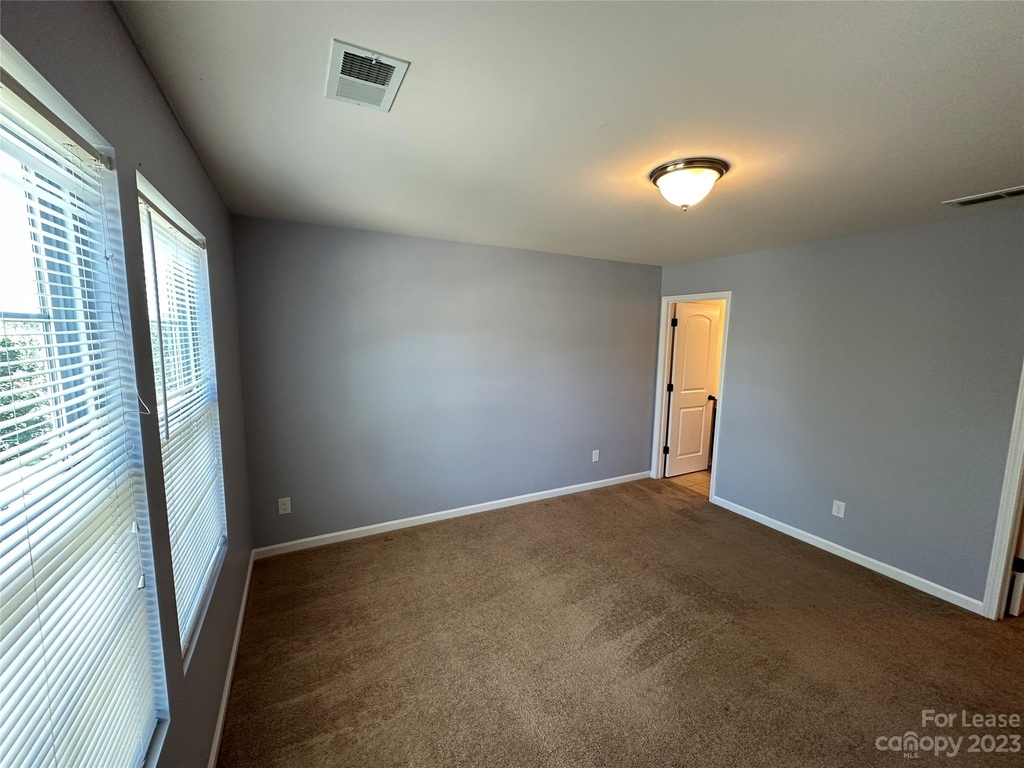 1010 Albany Park Drive - Photo 33