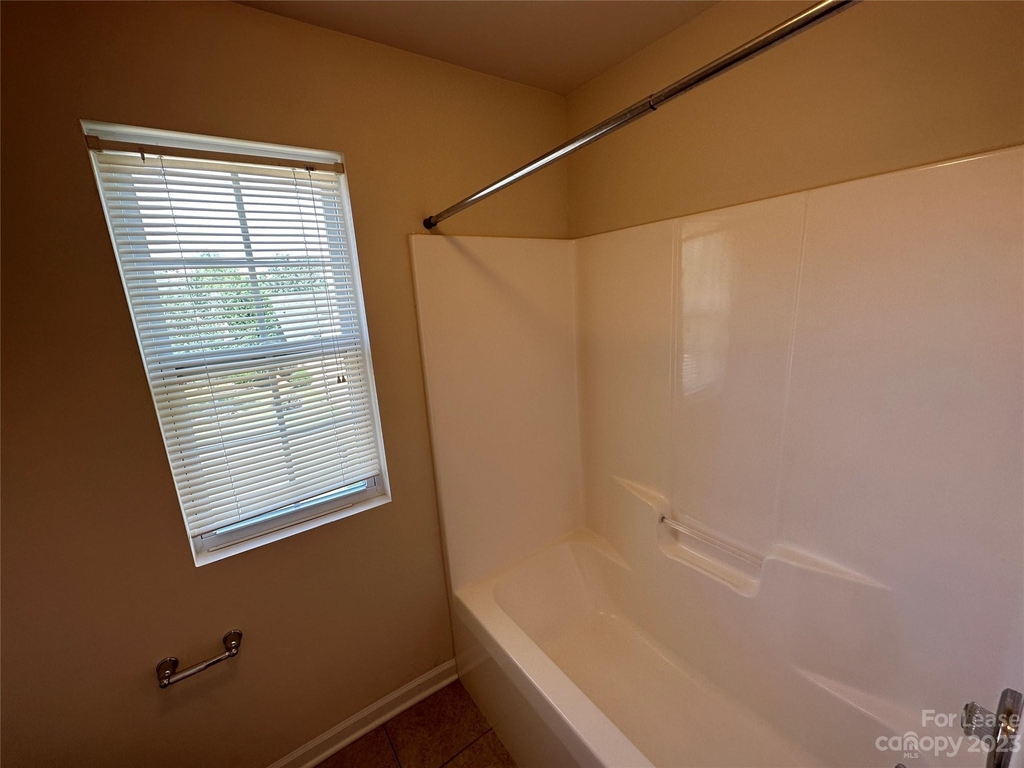 1010 Albany Park Drive - Photo 38