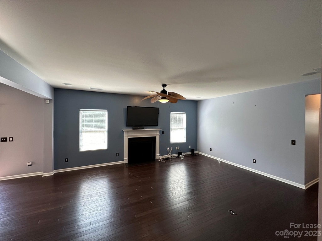 1010 Albany Park Drive - Photo 7