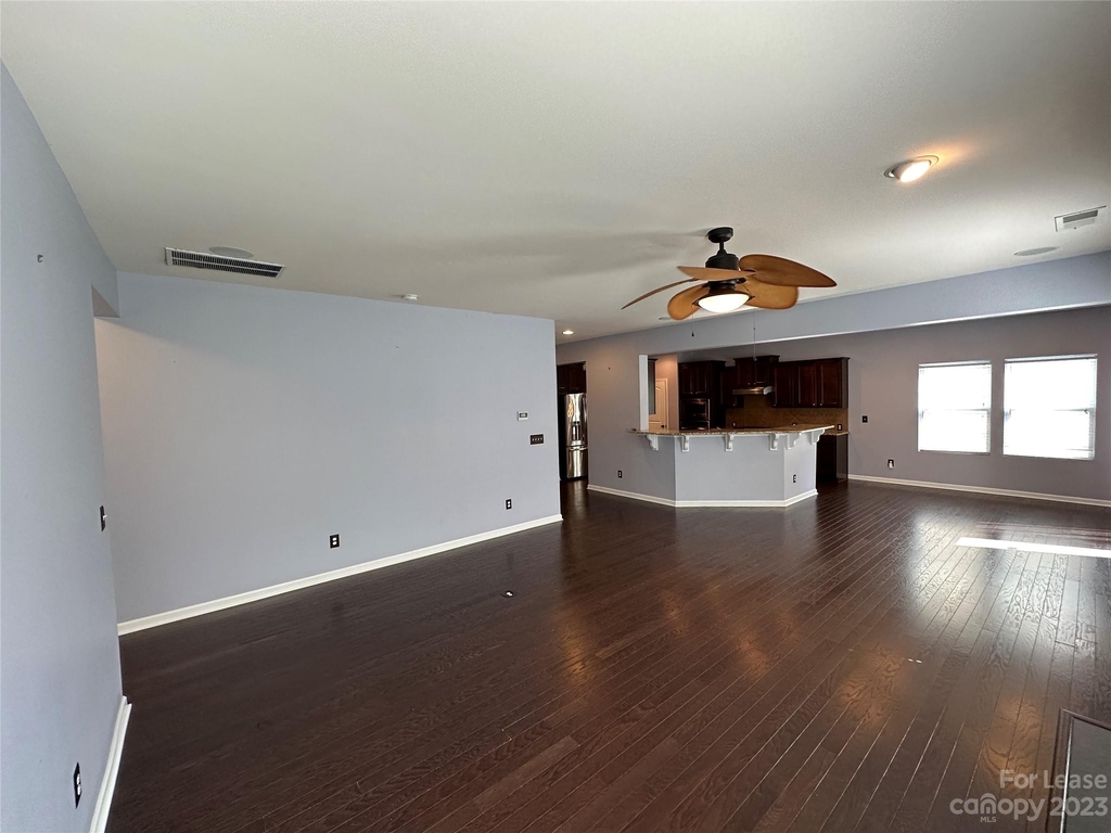 1010 Albany Park Drive - Photo 8