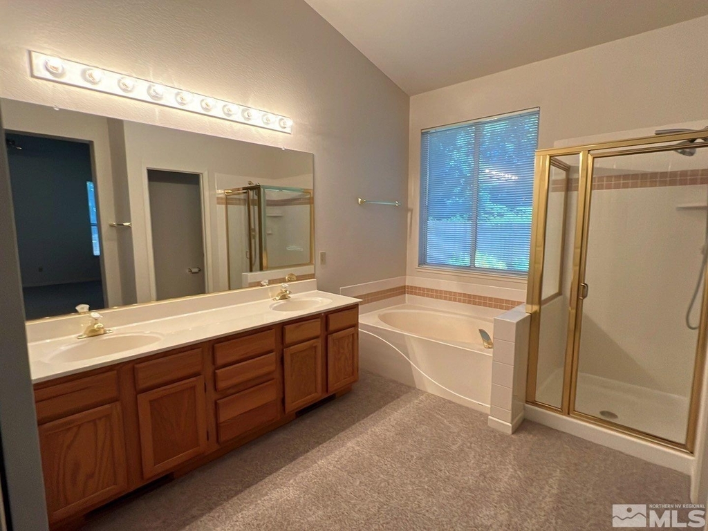 4165 Falling Water Dr - Photo 12