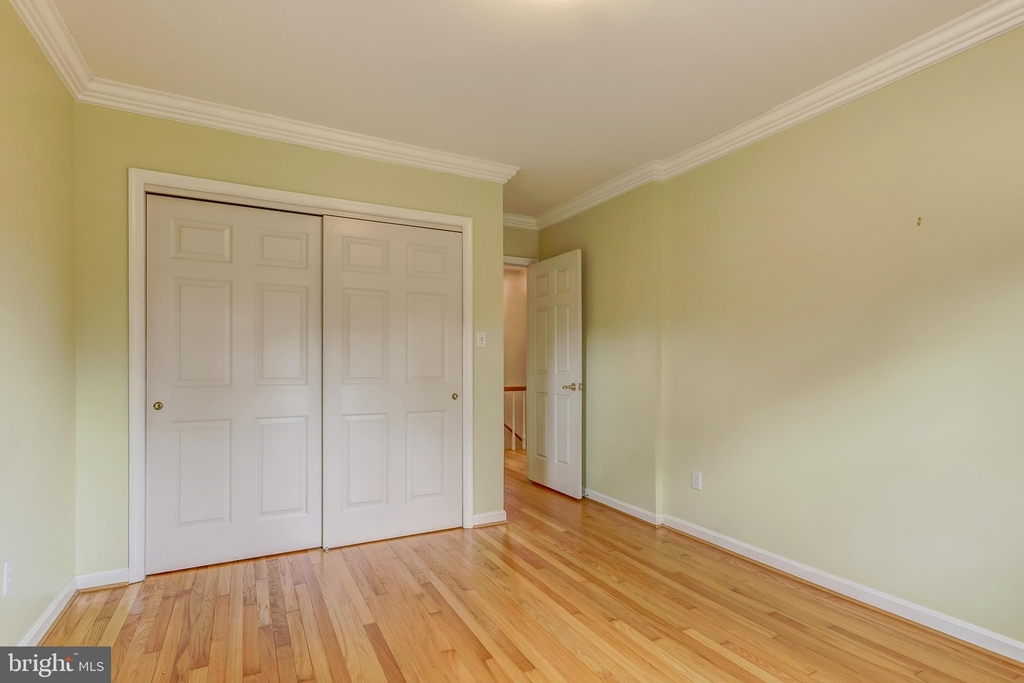 6325 Oak Ridge Drive - Photo 17