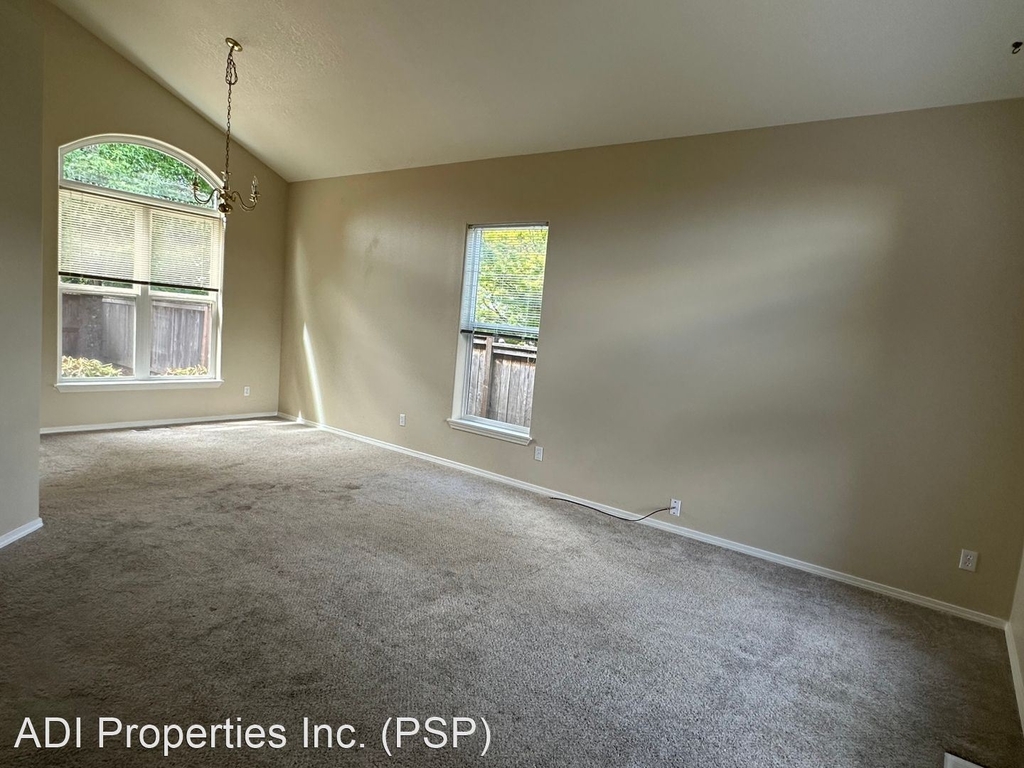 20707 Sw Settlement Drive - Photo 1