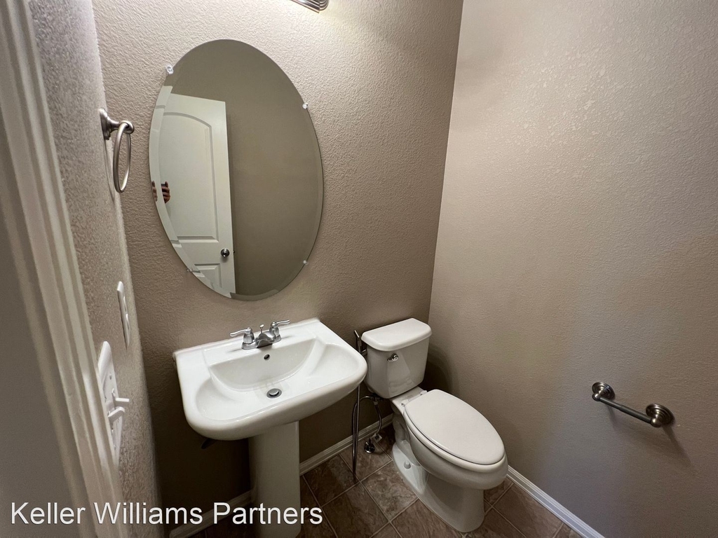 6830 Whitebark Ln - Photo 7