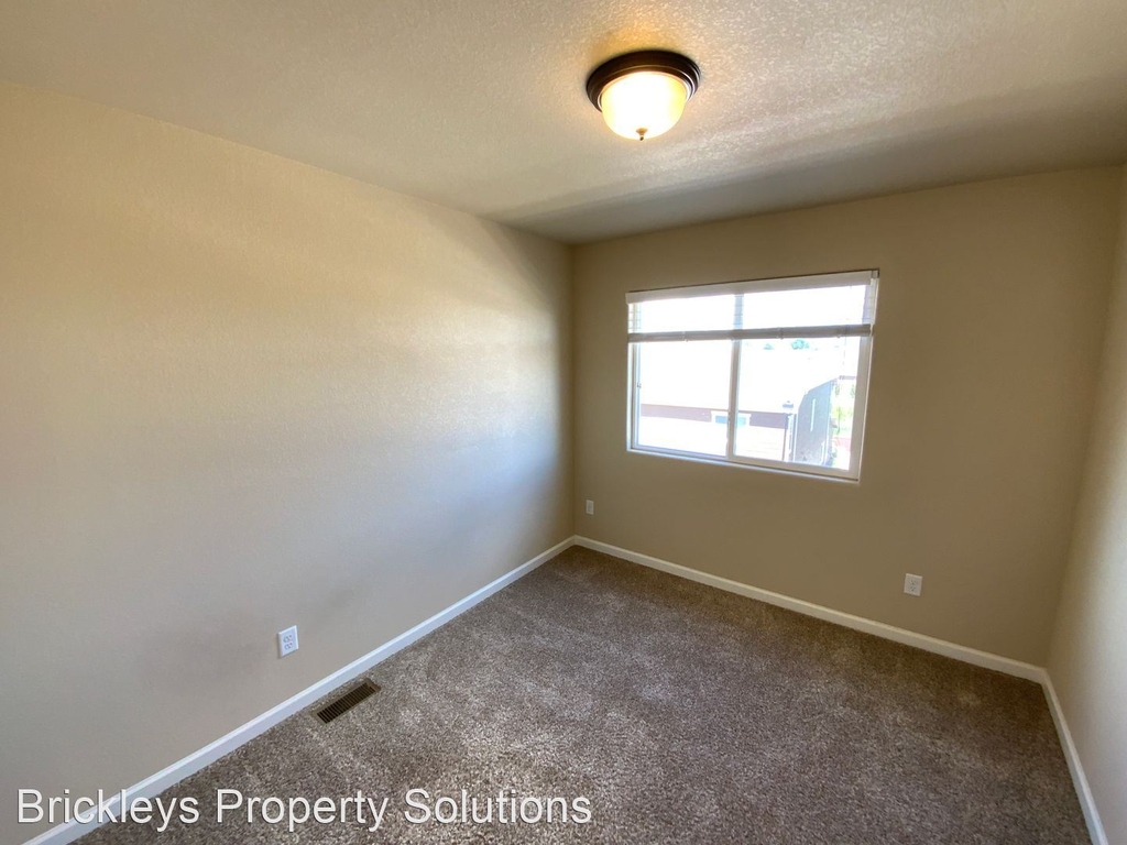 5641 Shamrock Heights - Photo 25