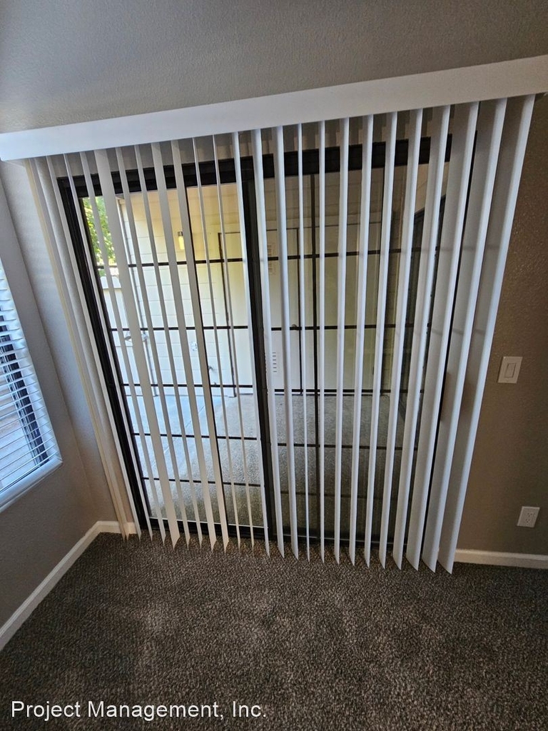 2411 Mission Ave - Photo 12
