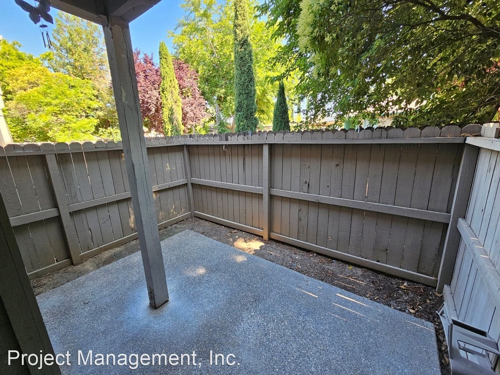 2411 Mission Ave - Photo 14