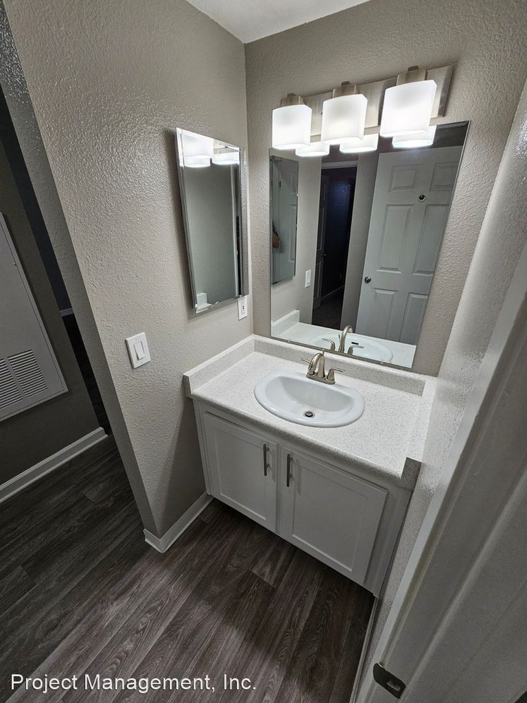 2411 Mission Ave - Photo 7