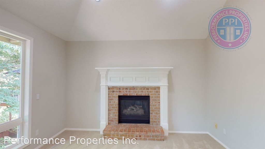 1732 Nw Mill Pond Road - Photo 16