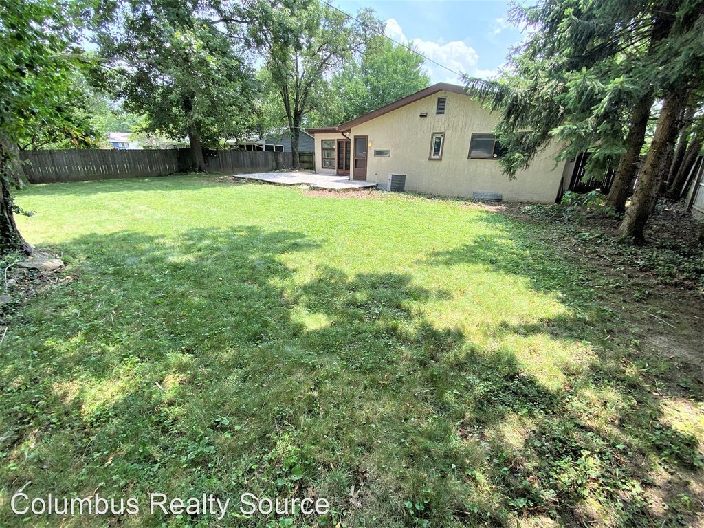 2384 Johnston Road - Photo 37