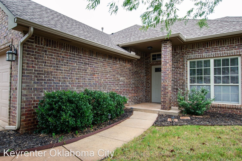 15908 Evan Ct - Photo 1