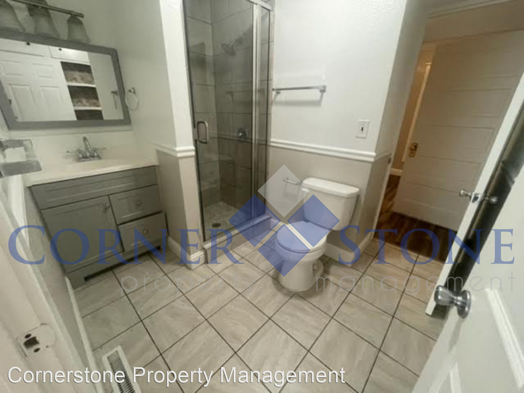 215 24th Ave South - Photo 13