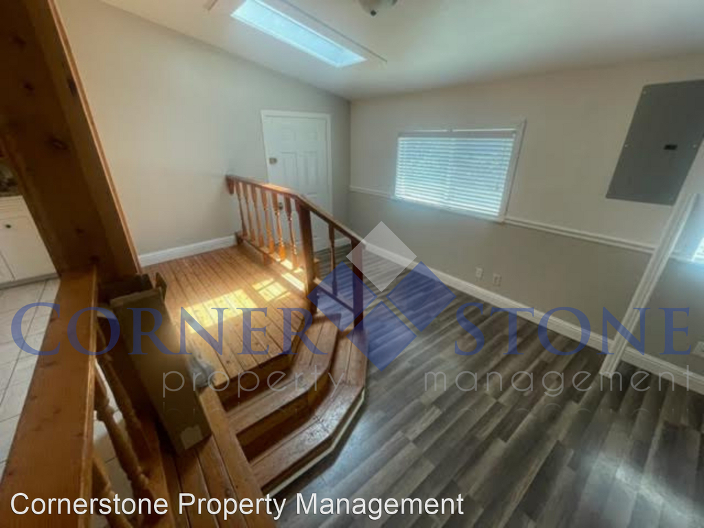 215 24th Ave South - Photo 11