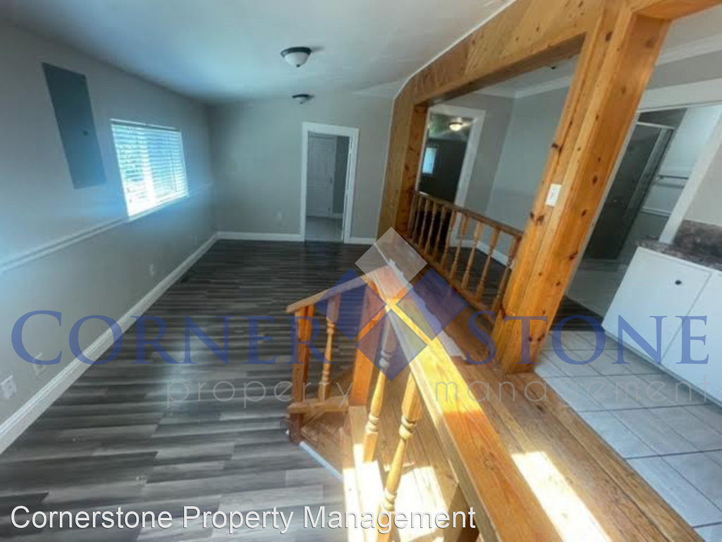 215 24th Ave South - Photo 12