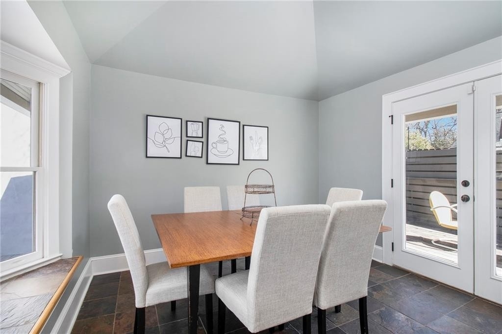 570 Flat Shoals Avenue Se - Photo 15