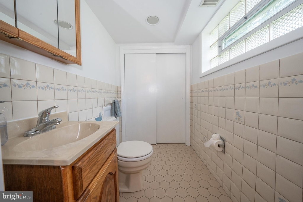 706 Belmont Terrace - Photo 52