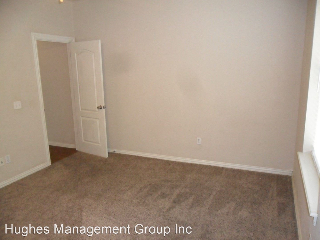 2167 Houston Avenue - Photo 13