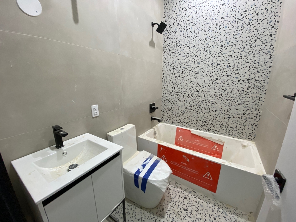 923 Broadway - Photo 4