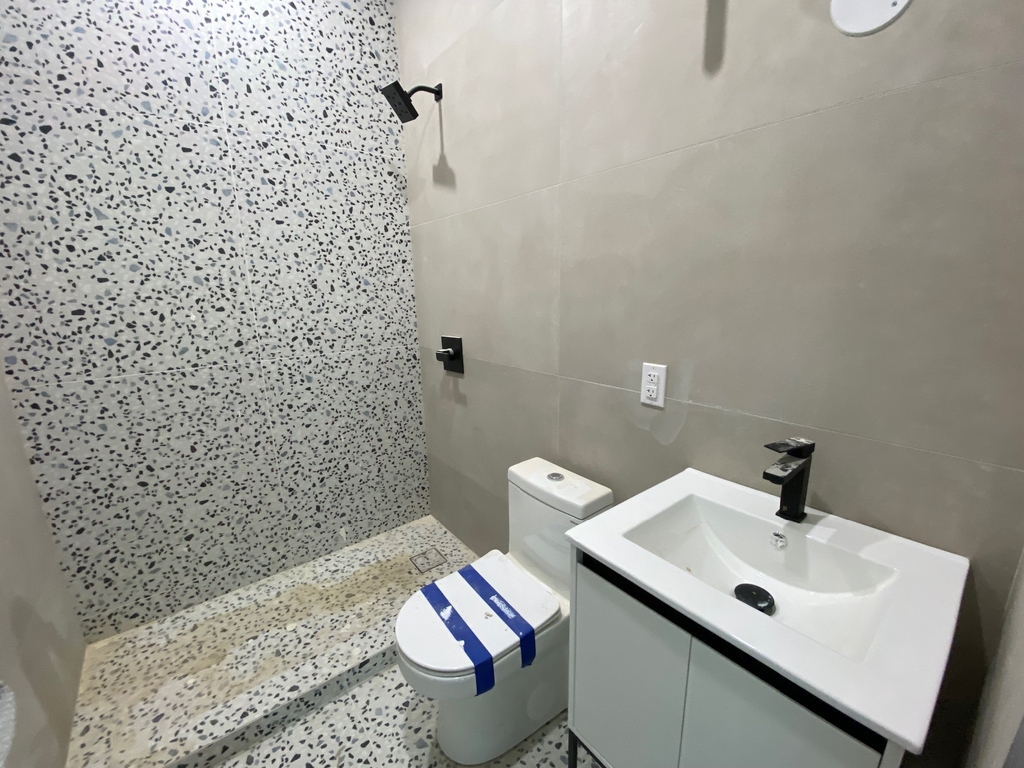 923 Broadway - Photo 5