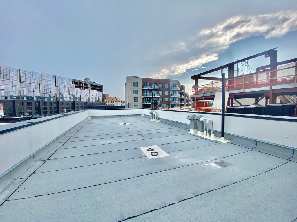 923 Broadway - Photo 8