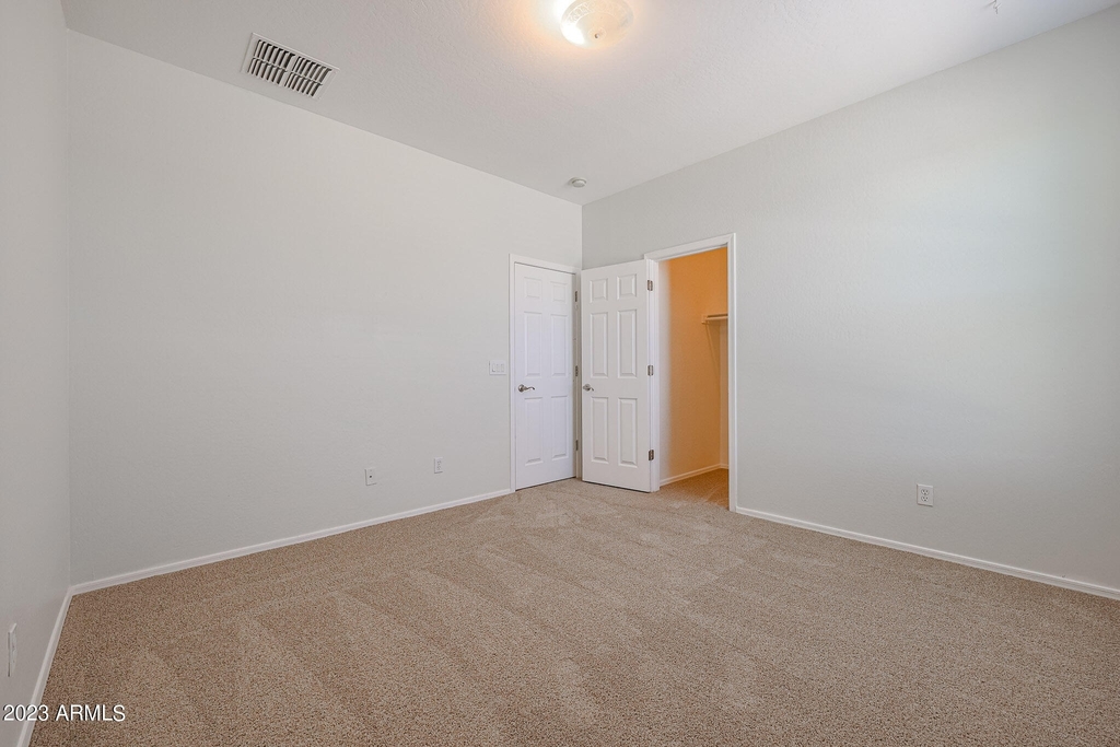 15743 W Sierra Street - Photo 35