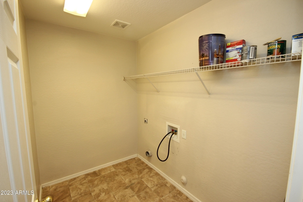 10645 W Coronado Road - Photo 21