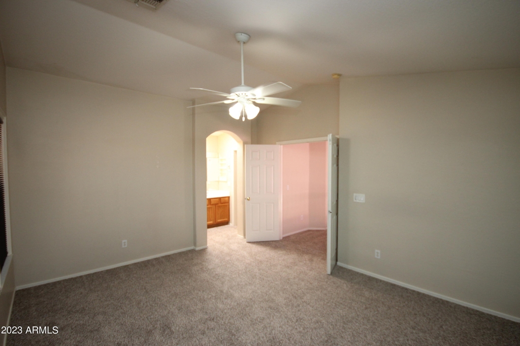 10645 W Coronado Road - Photo 15