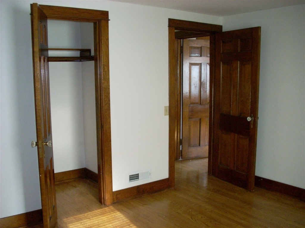 7220 Elmwood - Photo 10