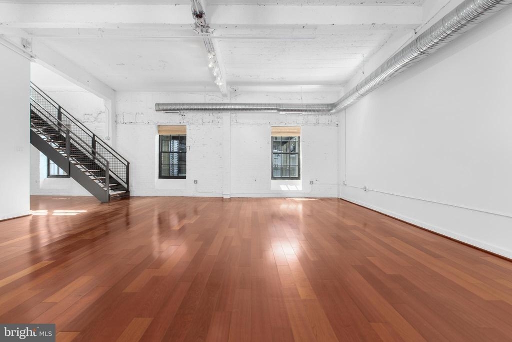 1220 Bank St - Photo 4