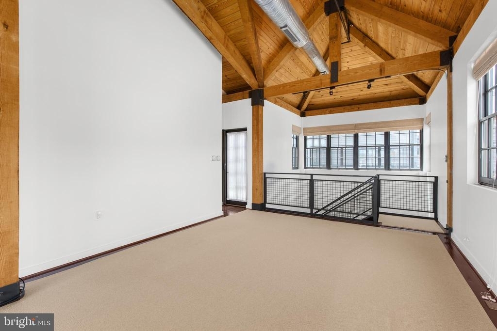 1220 Bank St - Photo 41