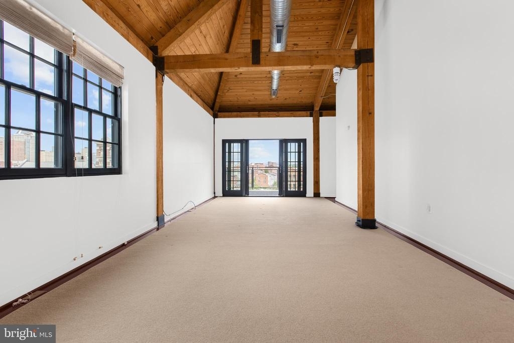 1220 Bank St - Photo 27