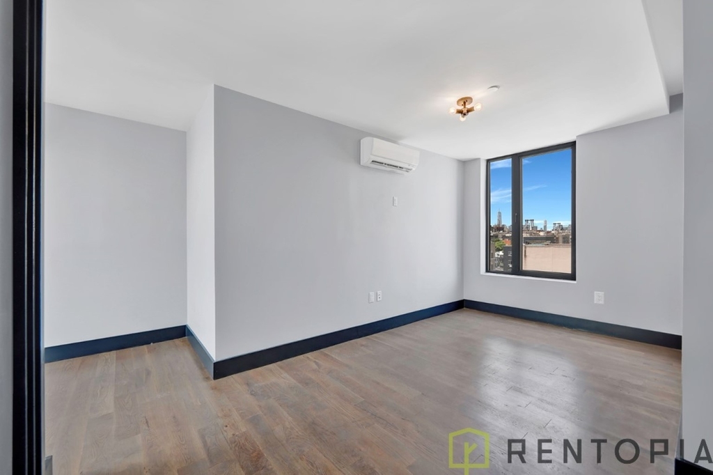 475 Grand Street - Photo 8