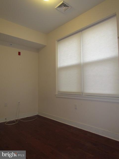 1521 Cecil B Moore Ave - Photo 6