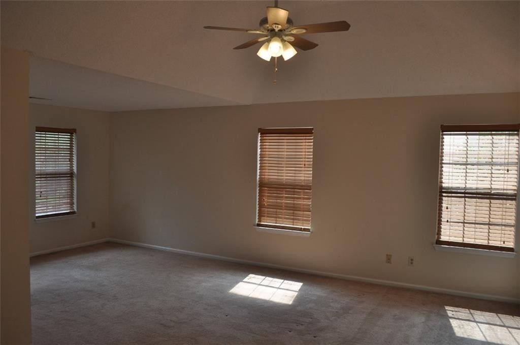 320 Greenmont Circle - Photo 12