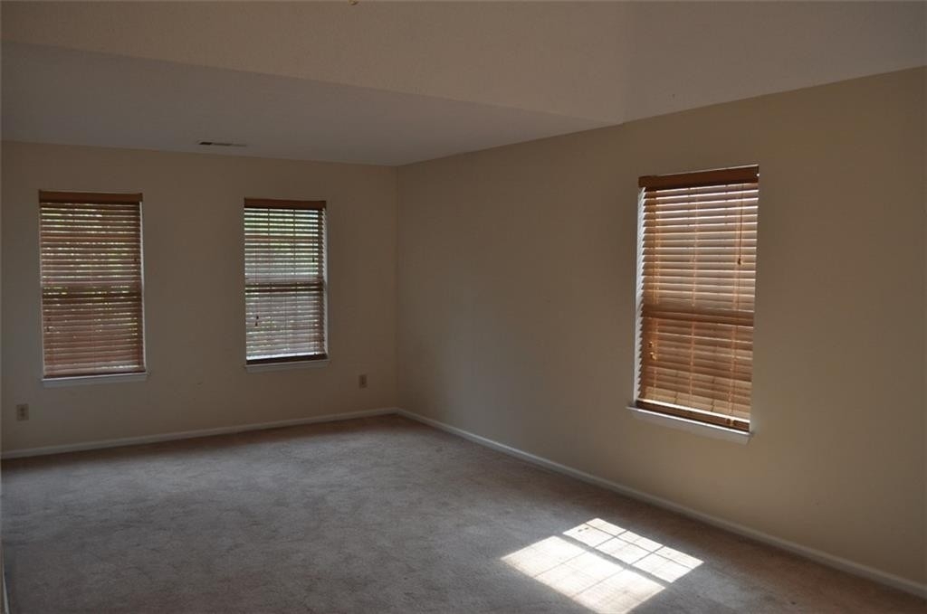 320 Greenmont Circle - Photo 14