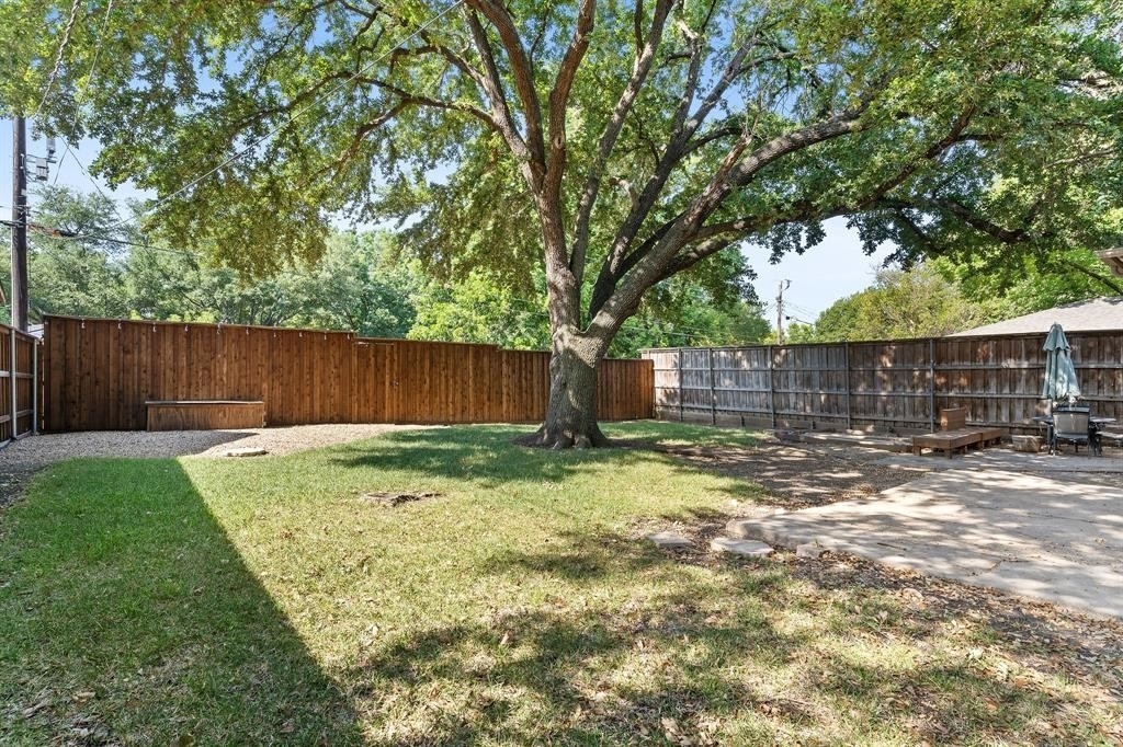 10112 Parkford Drive - Photo 12