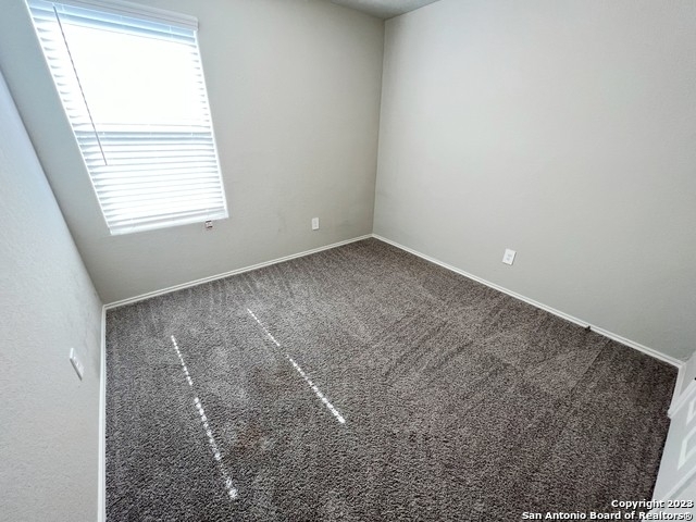 619 Pleasanton Way - Photo 4