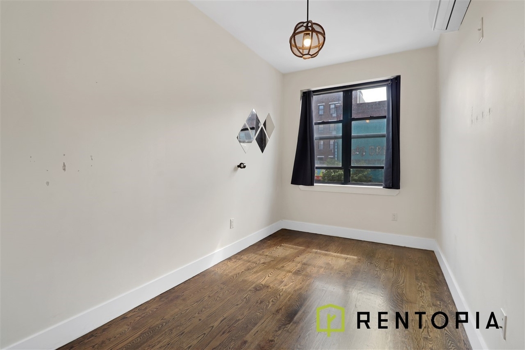 59 Graham Avenue - Photo 6