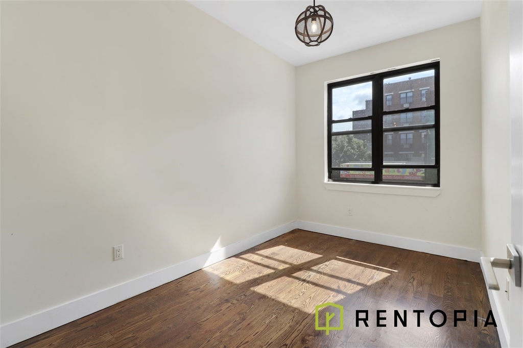 59 Graham Avenue - Photo 7