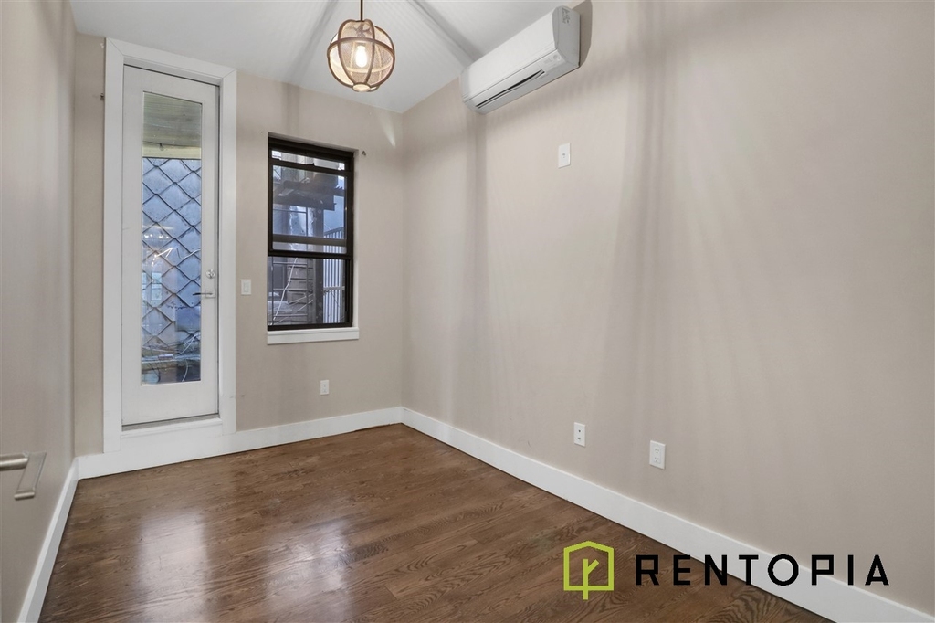 59 Graham Avenue - Photo 5