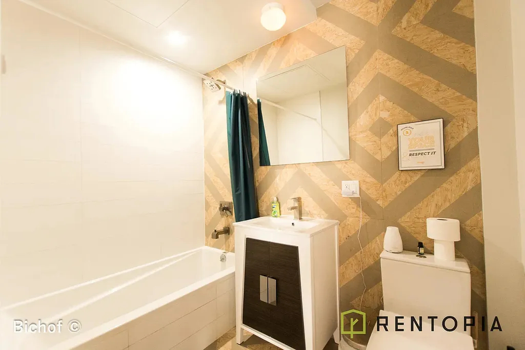 854 Metropolitan Avenue - Photo 9