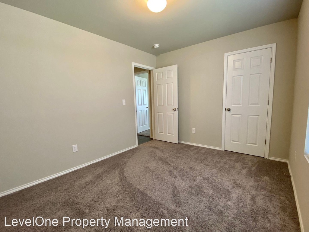 11633 Nw 96th Street - Photo 19