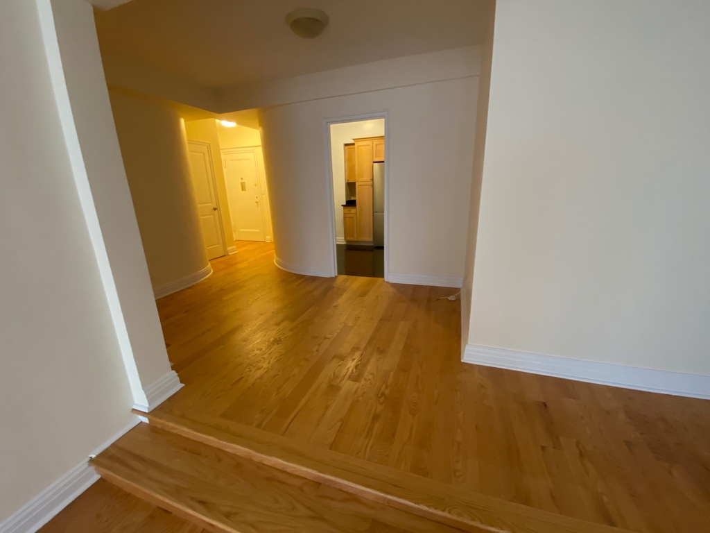  East 56th Street - Photo 3