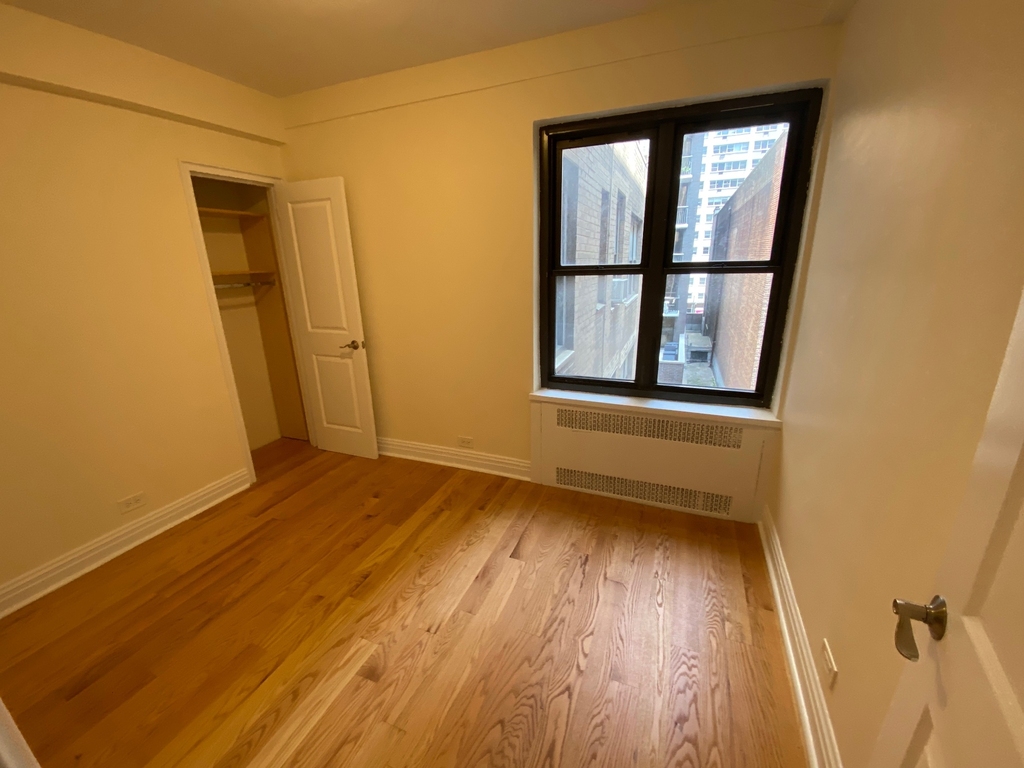  East 56th Street - Photo 8
