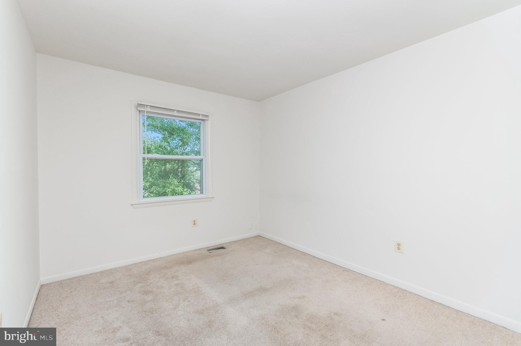 6480 Rockshire Street - Photo 13